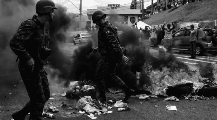 Greve Ilegal de PMs no ES