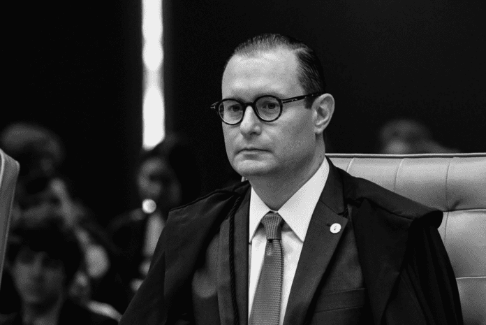 STF Valida Reoneração da Folha